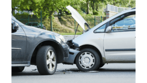 Read more about the article Odszkodowanie i zadośćuczynienie po wypadku komunikacyjnym – jak dochodzić roszczeń?
