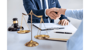 Read more about the article Art. 157 KK: Średni i lekki uszczerbek na zdrowiu – co grozi i jak się bronić? Przewodnik prawny.